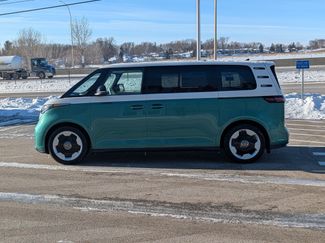 New 2025 Volkswagen ID. Buzz Pro S Plus video 3