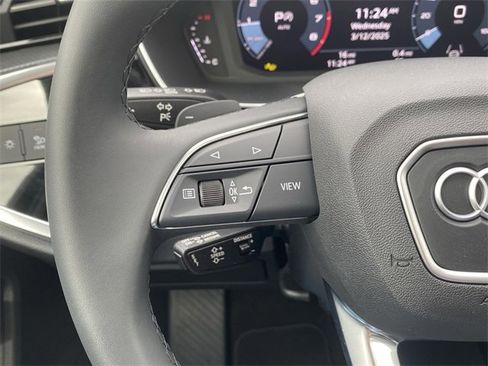 Used 2025 Audi Q3 2.0T Premium w/ Convenience Package image 17