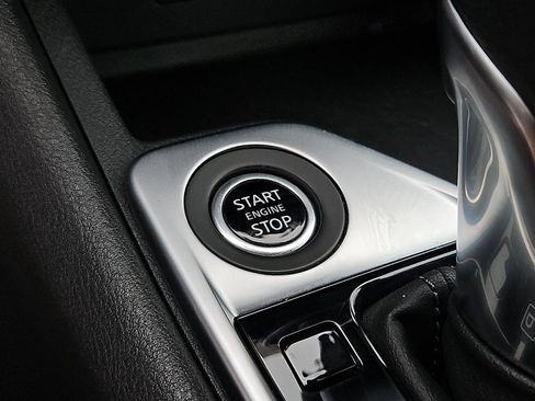 Certified 2023 Nissan Sentra SV FWD image 22