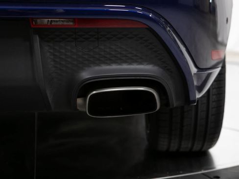 Certified 2023 Porsche Macan AWD/4WD image 20