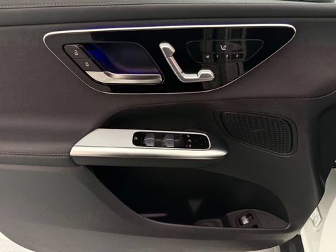 Certified 2025 Mercedes-Benz GLC 350e 4MATIC image 11