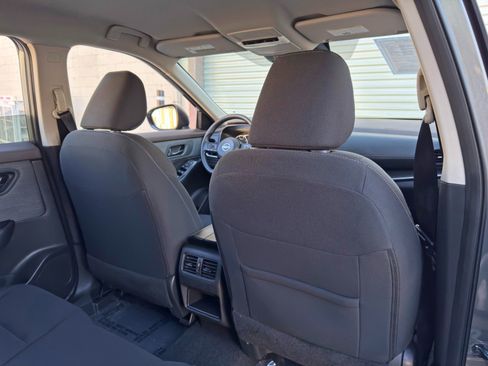 Used 2023 Nissan Rogue S FWD image 29
