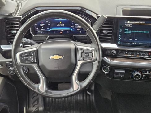 Used 2025 Chevrolet Silverado 1500 LT w/ Safety Package AWD/4WD image 26