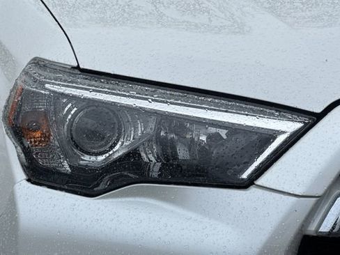 Used 2019 Toyota 4Runner Limited image 41