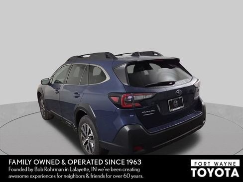 Used 2024 Subaru Outback Premium AWD/4WD image 9