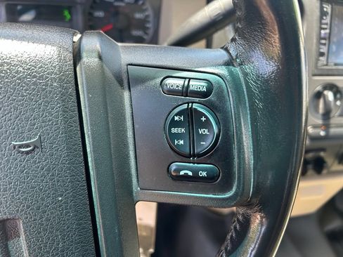Used 2010 Ford F350 4x4 Crew Cab Super Duty image 11