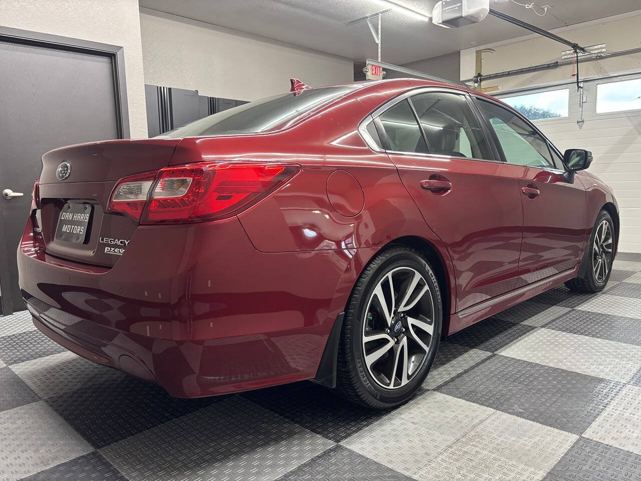 Used 2017 Subaru Legacy 2.5i Sport AWD/4WD image 11