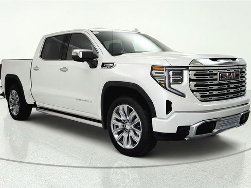 Used 2025 GMC Sierra 1500 Denali w/ Denali Reserve Package AWD/4WD image 1