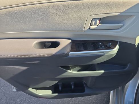 Used 2023 Toyota Sienna LE image 25