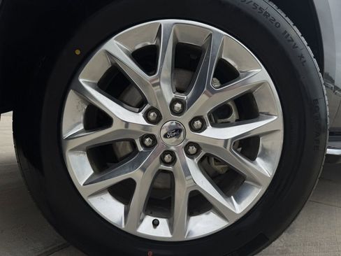 Used 2020 Ford Expedition Max XLT w/ Equipment Group 202A RWD image 9