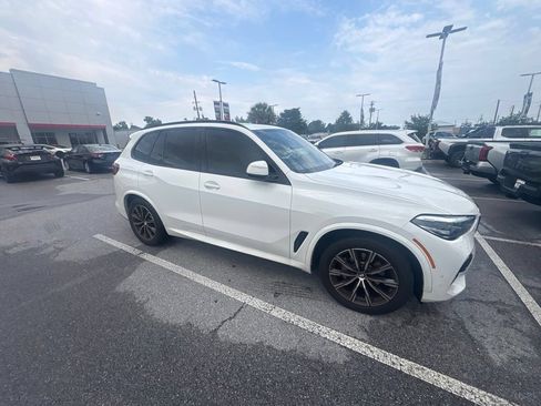 Used 2022 BMW X5 sDrive40i w/ M Sport Package RWD image 13