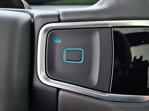 Used 2025 Ford Expedition Active image 22