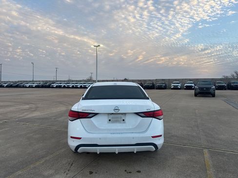 Certified 2022 Nissan Sentra SV image 22