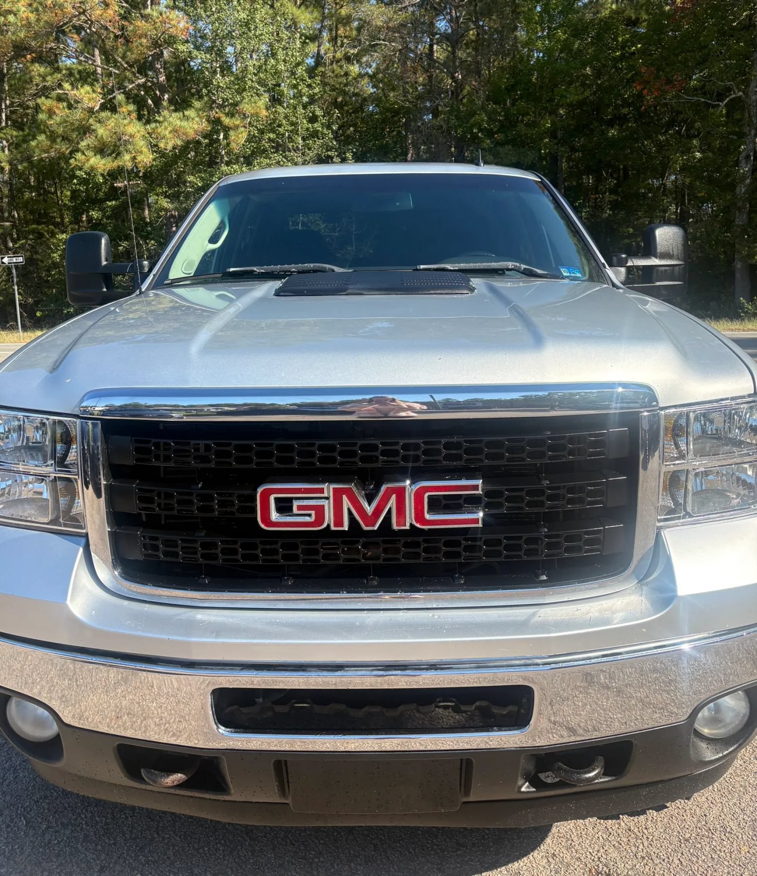 Used 2012 GMC Sierra 2500 SLE w/ SLE Preferred Package AWD/4WD image 9