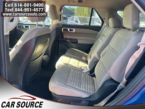 Used 2020 Ford Explorer XLT w/ Comfort Package image 14