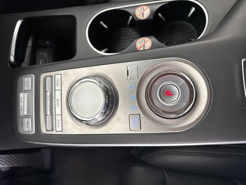 Used 2025 Genesis GV70 2.5T AWD/4WD image 34