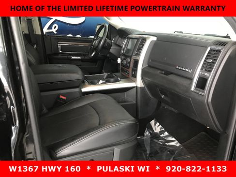 Used 2018 RAM 1500 Laramie w/ Convenience Group AWD/4WD image 4