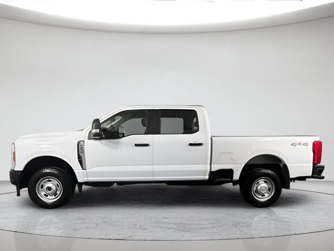 Used 2024 Ford F250 XL AWD/4WD image 6