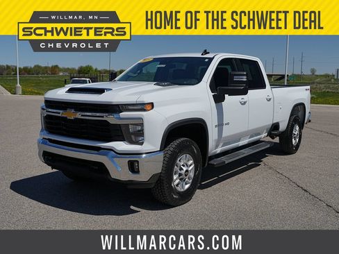 Used 2025 Chevrolet Silverado 2500 LT w/ Convenience Package AWD/4WD image 1