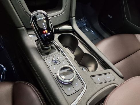 Certified 2022 Cadillac XT6 Premium Luxury image 25