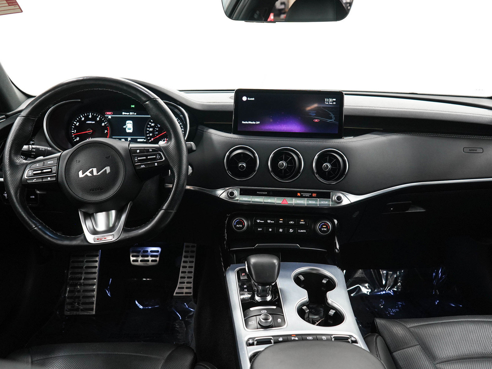 Used 2022 Kia Stinger GT2 AWD/4WD image 14