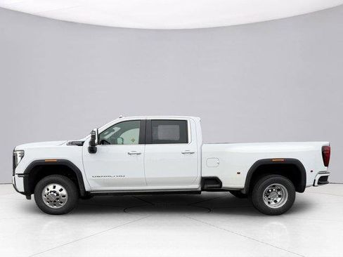 New 2026 GMC Sierra 3500 Denali Ultimate AWD/4WD image 6