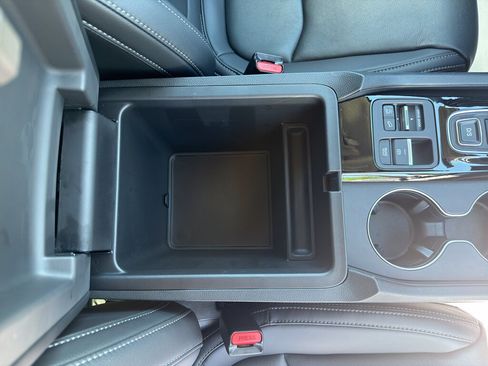 Used 2025 Honda Pilot EX-L image 26