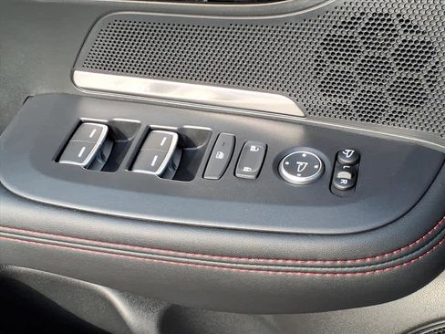 Certified 2025 Acura ADX A-Spec image 18