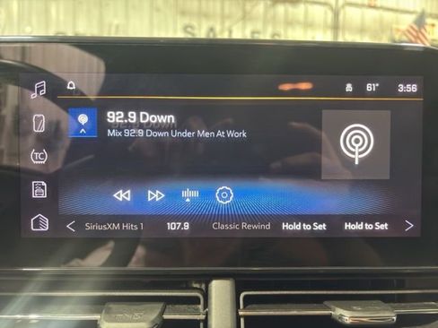 Used 2024 Chevrolet Trax RS w/ Sunroof Package FWD image 16