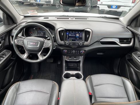 Used 2024 GMC Terrain AT4 image 24