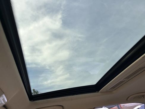 Used 2012 Mercedes-Benz C 300 4MATIC Sedan image 21