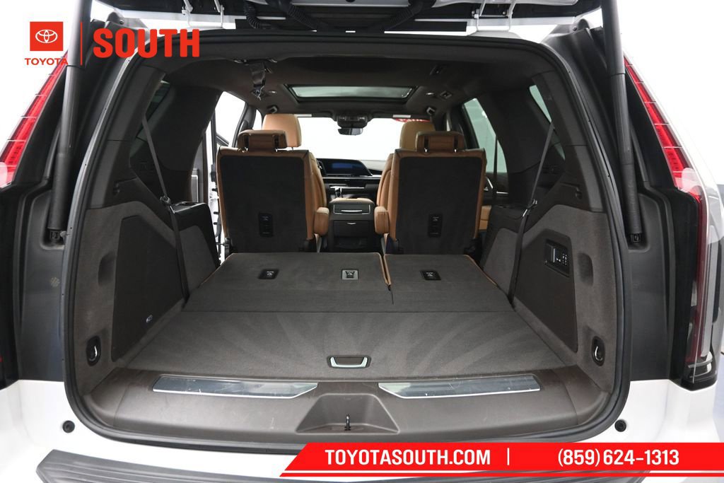 Used 2024 Cadillac Escalade Sport w/ LPO, ONYX Package AWD/4WD image 40