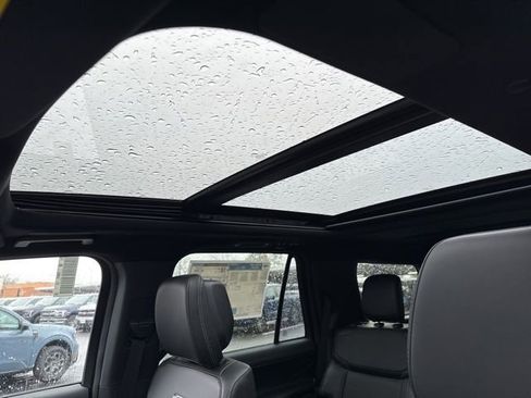 New 2026 Ford Expedition Platinum image 19