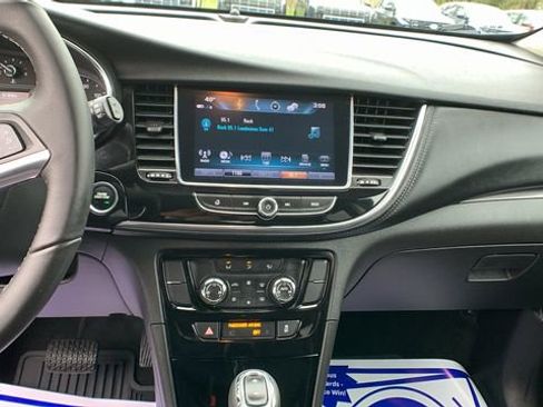 Used 2018 Buick Encore Preferred AWD/4WD image 13