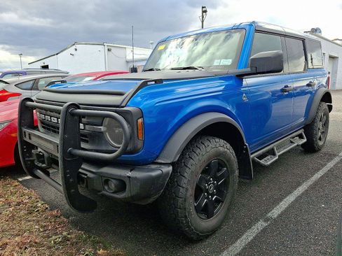 Used 2024 Ford Bronco Black Diamond image 1