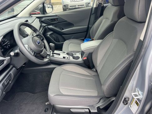 Certified 2024 Subaru Crosstrek 2.0i image 9