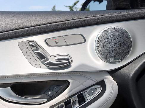 Used 2019 Mercedes-Benz GLC 300 4MATIC Coupe image 36