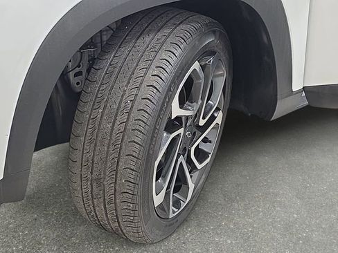 Used 2025 Chevrolet Trax RS w/ Driver Confidence Package FWD image 31