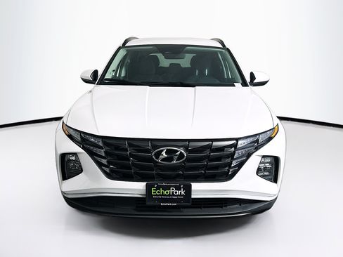 Used 2024 Hyundai Tucson SEL FWD image 2