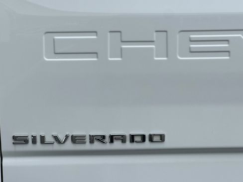 Used 2021 Chevrolet Silverado 2500 LTZ w/ Z71 Chrome Sport Edition image 37