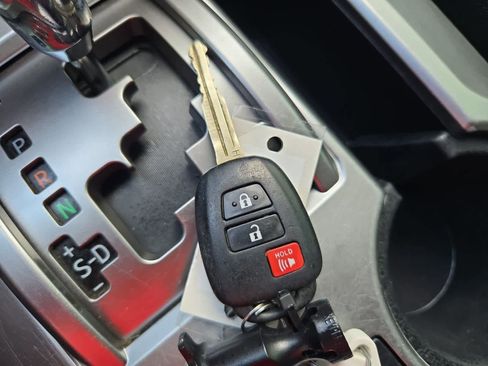 Used 2021 Toyota 4Runner SR5 RWD image 33