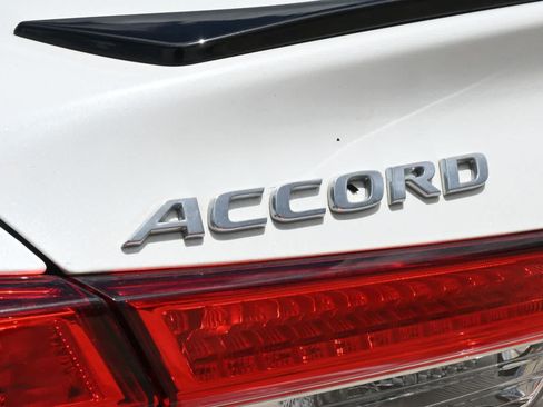 Used 2021 Honda Accord Sport image 20