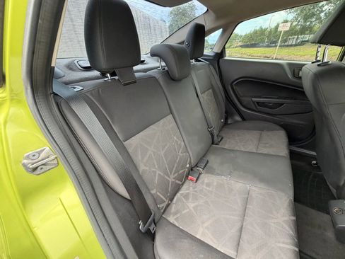 Used 2013 Ford Fiesta SE FWD image 27