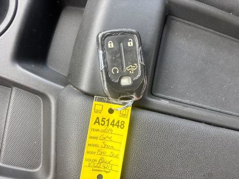Used 2019 GMC Sierra 1500 SLE w/ SLE Value Package AWD/4WD image 30