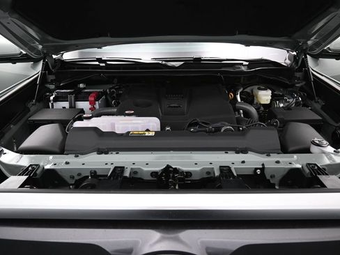 New 2026 Toyota Tundra Limited AWD/4WD image 14