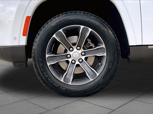 Used 2022 Jeep Grand Wagoneer Series I AWD/4WD image 11