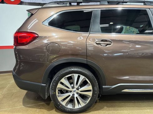 Used 2019 Subaru Ascent Limited AWD/4WD image 31