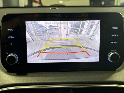 Used 2022 Hyundai Santa Fe SEL FWD image 20