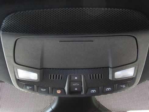 Used 2022 Ford Edge ST w/ Equipment Group 401A image 27