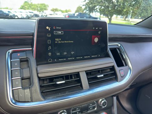Used 2023 GMC Yukon XL SLT RWD image 28